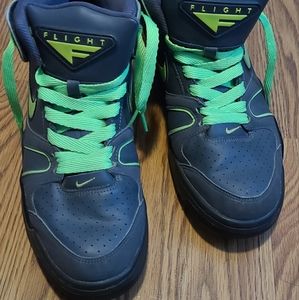 Nike falcon size 10 grey and neon green